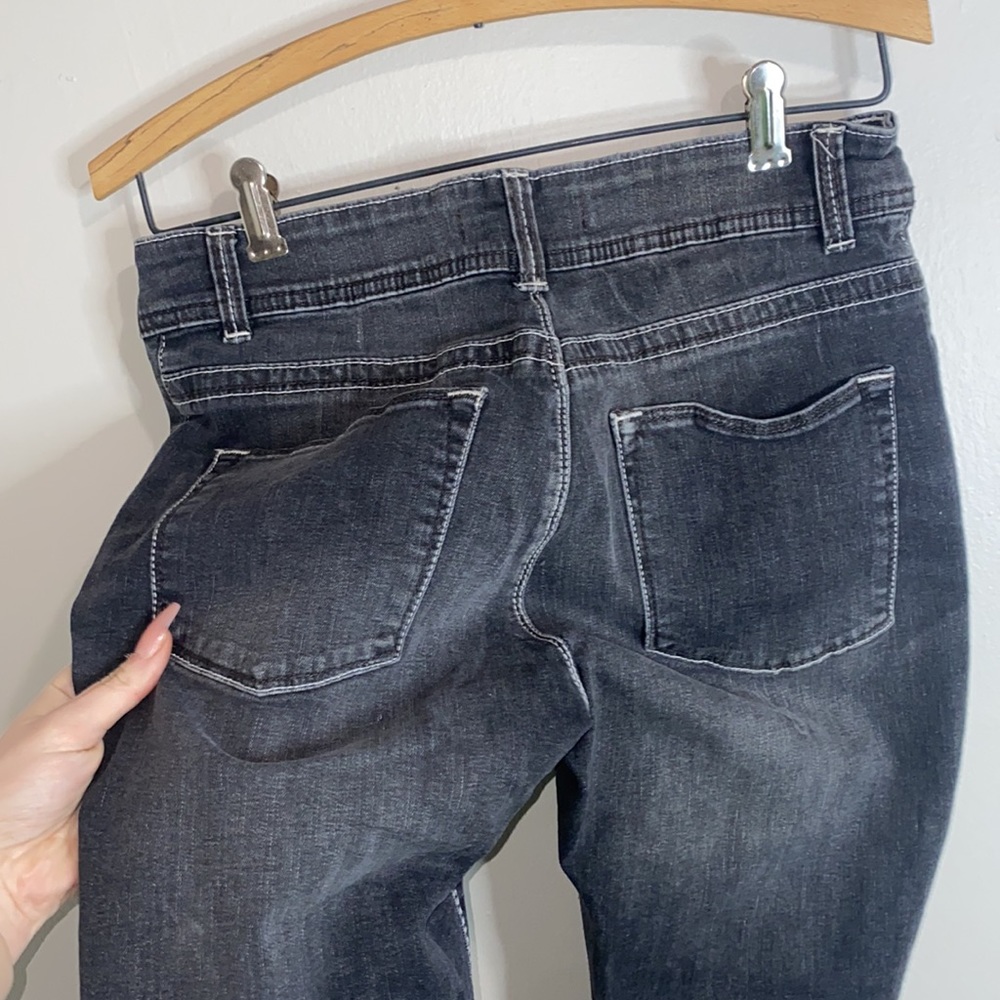 🛍️Black Lee jeweled perfect fit skinny jeans! - Picture 6 of 7